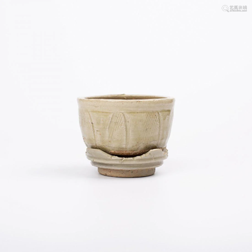 MING DYNASTY CUP WITH BASE