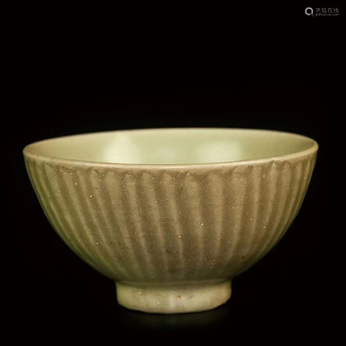 YUAN DYNASTY CELADON PORCELAIN BOWL