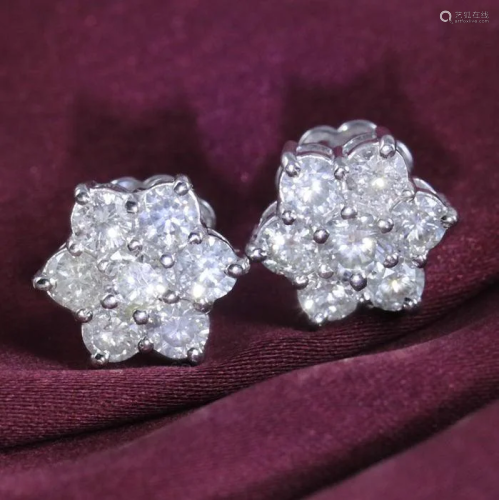 14 K / 585 White Gold Solitaire Diamond Earrings Studs