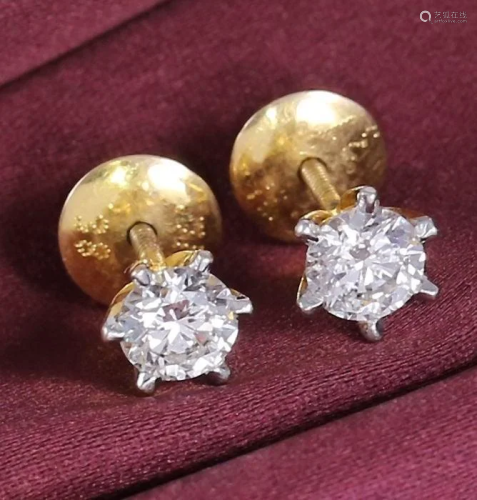 18 K Yellow Gold IGI Cert. Solitaire Diamond Earrings
