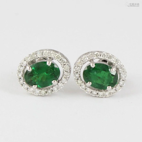 14 K / 585 White Gold Tsavorite Garnet & Diamond Studs