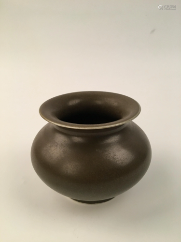 Chinese Ming Tea Dust Jar