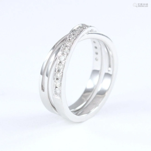 18 K / 750 White Gold CARTIER Style Diamond Ring