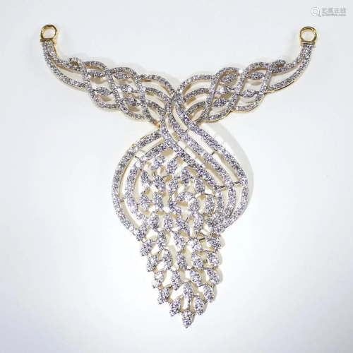 IGI Certified 18 K / 750 Yellow Gold Diamond Pendant