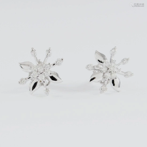 14 K / 585 White Gold Diamond Earring Studs