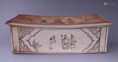 A CIZHOU KILN PORCELAIN PILLOW WITH FIGURE 