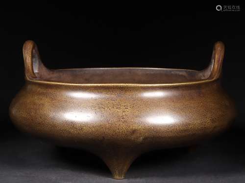 A BRONZE TRPOD CENSER 