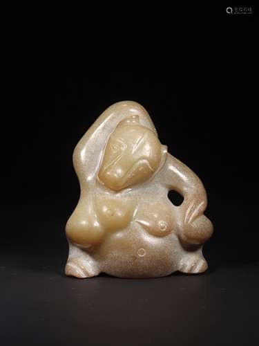 A JADE BEAR SHAPED PAPER WEIGHT 