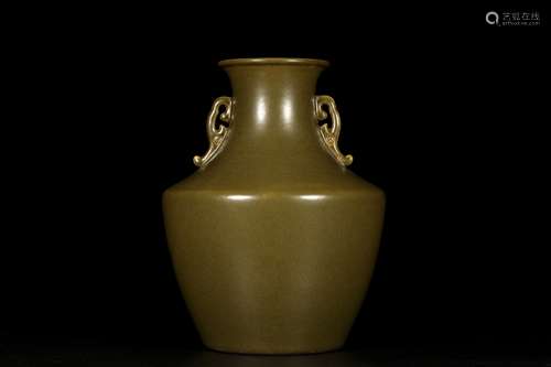 A TEA-DUST-GLAZED DOUBLE-EARED VASE