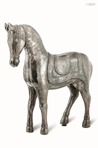 Scultura raffigurante cavallo di gusto orientale,