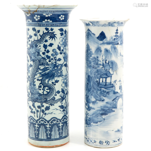 A Lot of 2 Blue and White Vases