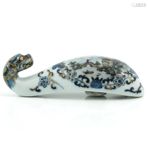 A Chinese Porcelain Hook