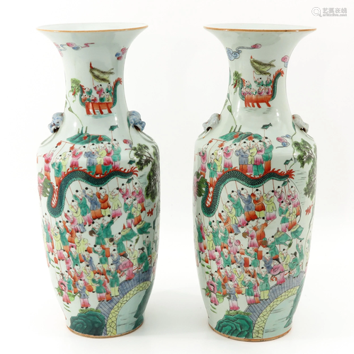 2 Famille Rose Vases