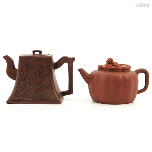 A Lot of 2 Yixing Teapots