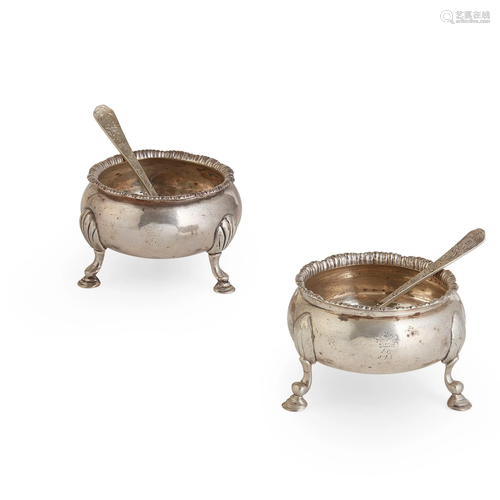 MATCHED PAIR OF VICTORIAN CAULDRON SALTS