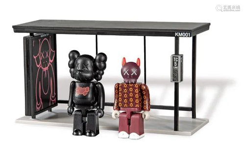 KAWS - Kaws Kubrick bus stop