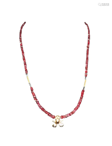 PRE-COLUMBIAN STYLE GOLD FROG NECKLACE WITH RUBIES