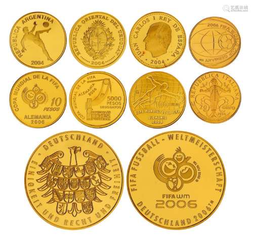 2004年不同国家发行第18届德国世界杯足球赛纪念金质币章五枚套装