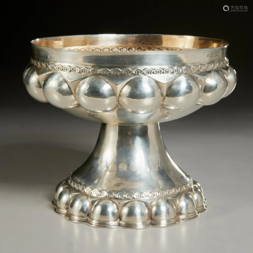 Edwardian English silver centerpiece bowl