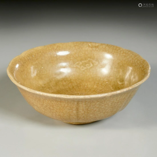 Chinese celadon glazed earthenware bowl