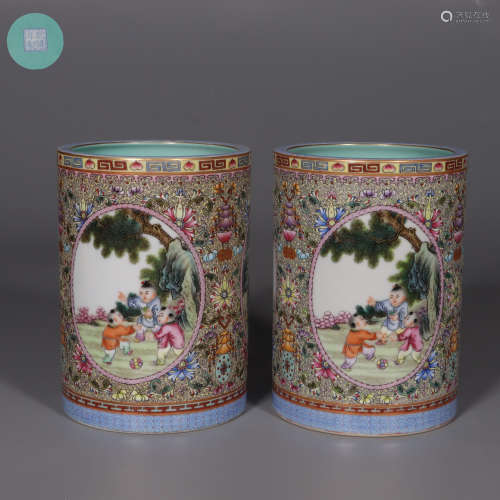A Pair of Famille Rose Pen Holder with the Pattern of Wrappe...