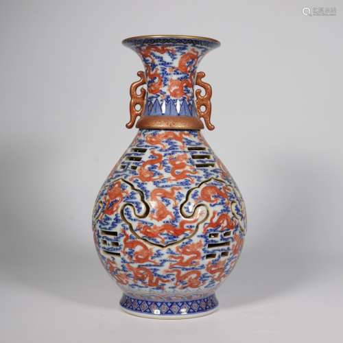 Blue and White Underglazed Vase with the Pattern of Dragon I...