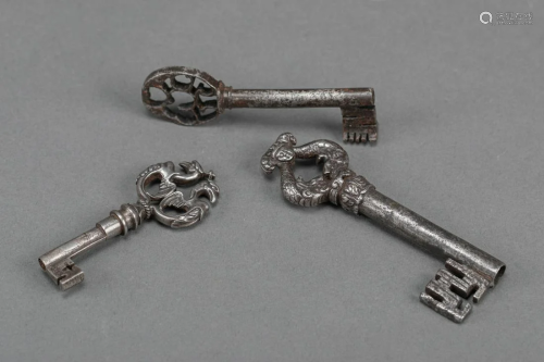 3 Iron forged keys