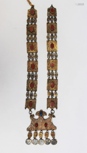Oriental necklace