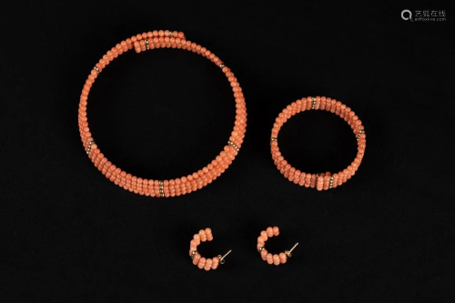 Set of coral
