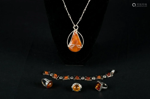 Lot of silver and amber