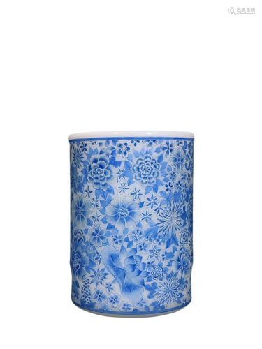 BLUE & WHITE 'HUNDRED FLOWERS' GLASSWARE BRUSH POT