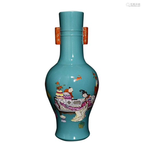 TURQUOISE GROUD FAMILLE ROSE 'FIGURE STORY' VASE WITH