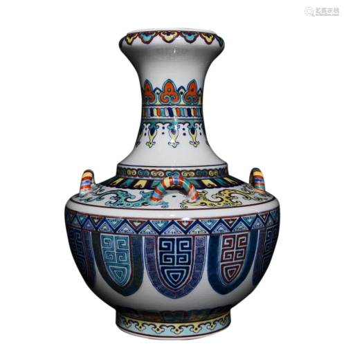 BLUE & WHITE AND DOUCAI VASE WITH FLARING RIM