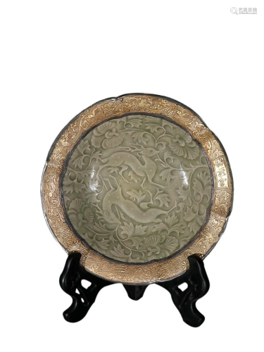GILT SILVER MOUNTED YAOZHOU WARE 'DEER' CHARGER