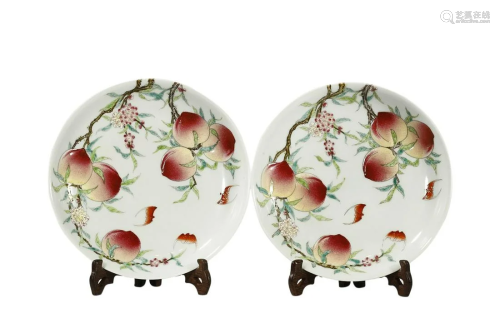 PAIR OF FAMILLE ROSE ' PEACH ' CHARGERS