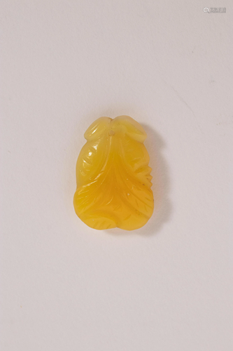 CHINESE LOOSE ORANGE-YELLOW JADE, 3/4