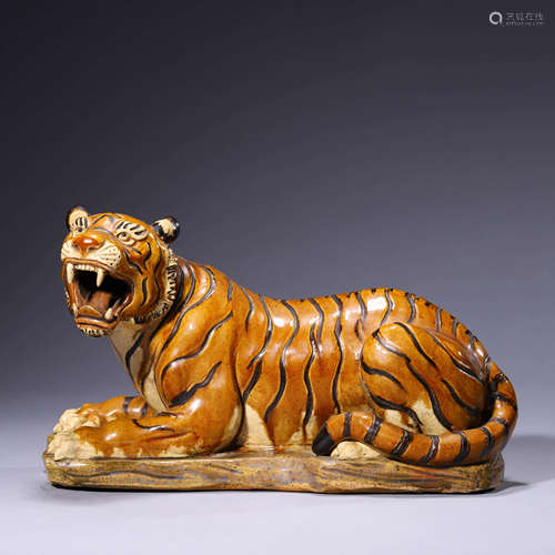 A Glazed Tiger Pottery Ornament