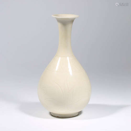 An Incised Ding Ware Floral Pear-Shaped Vase