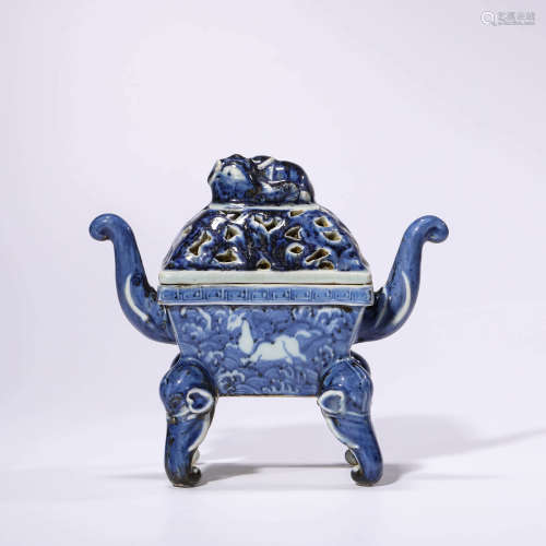A Blue And White Deer Pattern Openwork Elephant-Shaped Leg C...