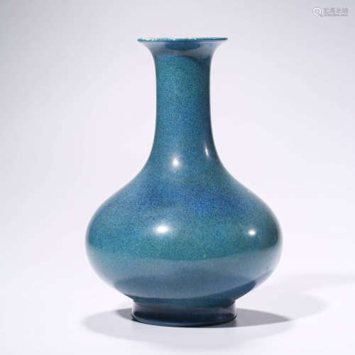 A Lujun-Glazed Bottle Vase