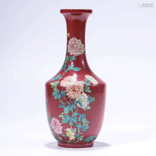 A Peachbloom-Glazed Famille Rose Floral Dish-Top Vase