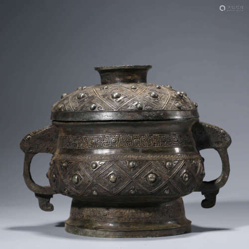 An Archaistic Bronze Food Vessel Gui And Cover