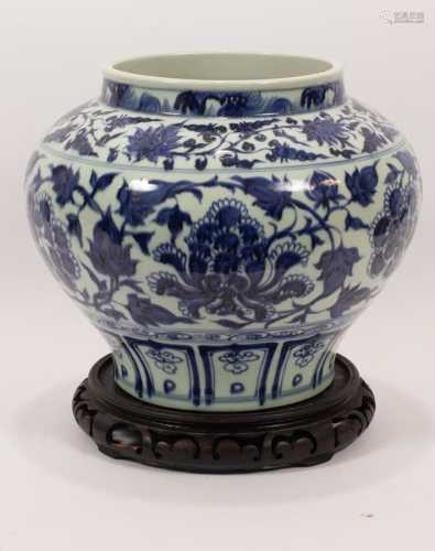 Chinese Yuan blue and white porcelain jug