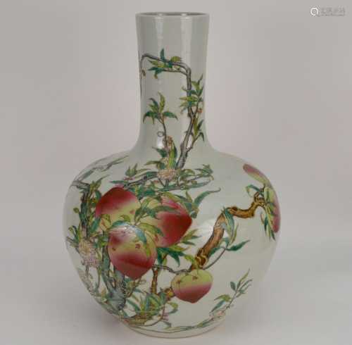 Chinese Qing Qianlong 9 Shoutao famille rose porcelain vase