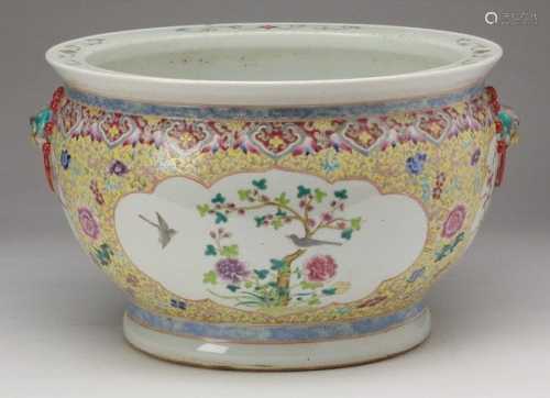 Chinese Qing Dynasty famille rose enameled porcelain jardini...
