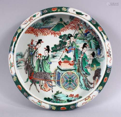 A CHINESE FAMILLE VERTE KANGXI STYLE PORCELAIN DISH