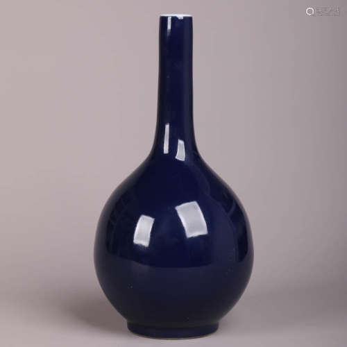 An Aubergine-Glazed Garlic-Head-Shaped Bottle Vase