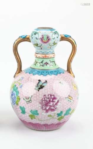 Pair Chinese famille rose porcelain vase, Qianlong mark