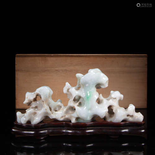 CHINESE JADE PEN HOLDER,  QING DYNASTY