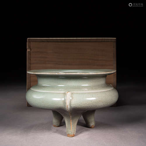 CHINA LONGQUAN WARE INCENSE BURNER,  SONG DYNASTY